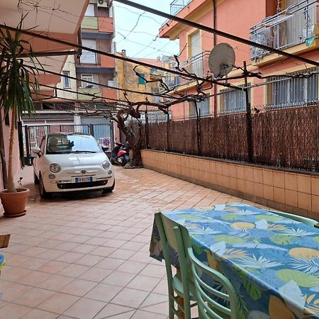 Casa Rosa Lägenhet Finale Ligure Exteriör bild