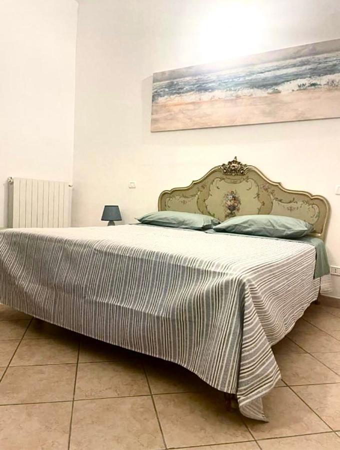 Casa Rosa Lägenhet Finale Ligure Exteriör bild