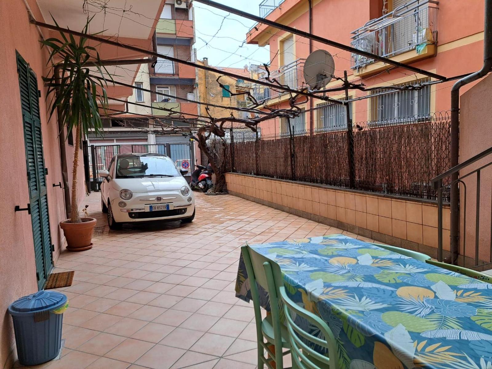 Casa Rosa Lägenhet Finale Ligure Exteriör bild