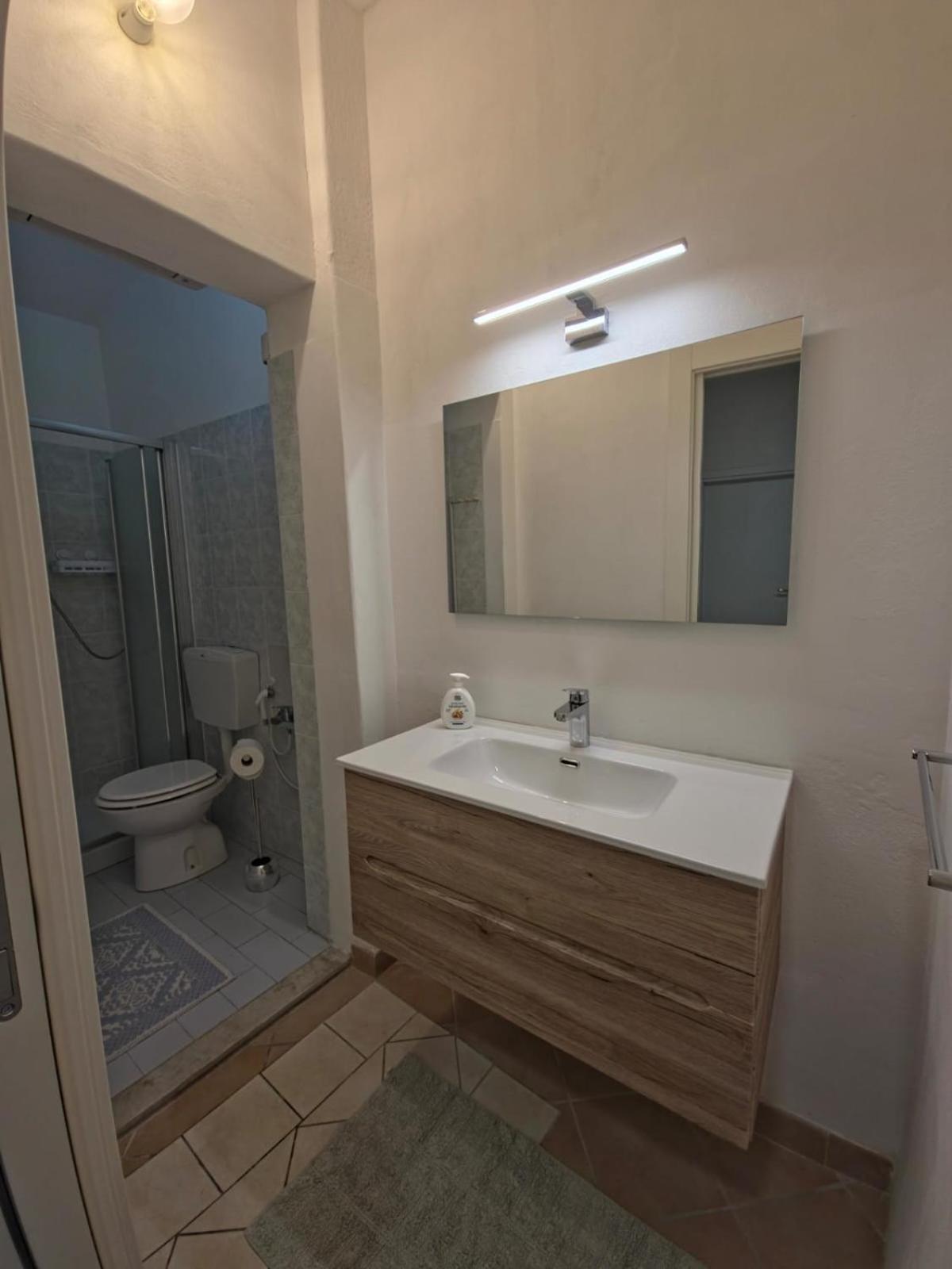 Casa Rosa Lägenhet Finale Ligure Exteriör bild